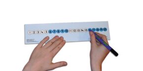 CHILD'S 1-20 NUMBER TRACK