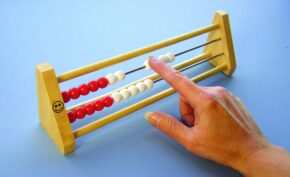 CHILD'S 0-20 COUNTING FRAME