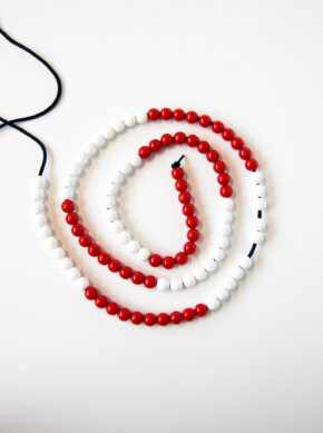 CHILD'S 1-100 BEAD STRING